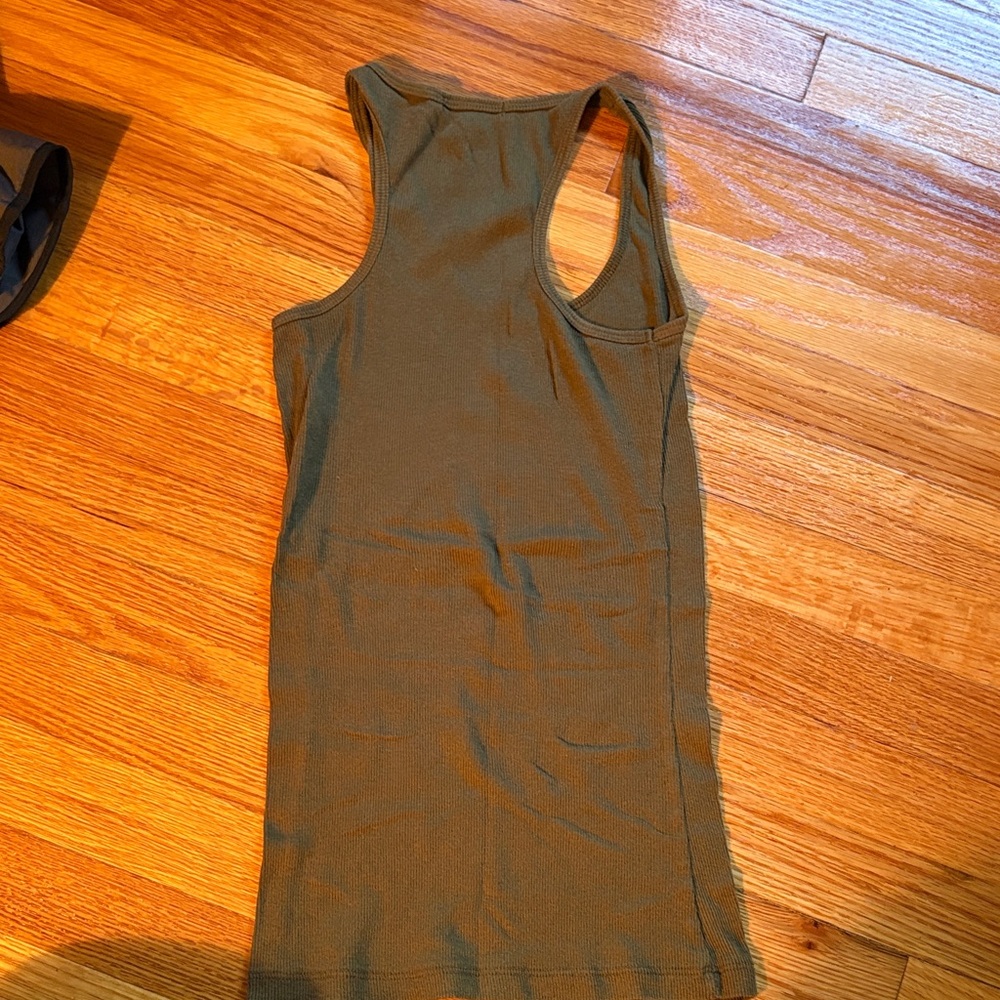 Ribbed Racerback Tank - Picture 4 of 4
